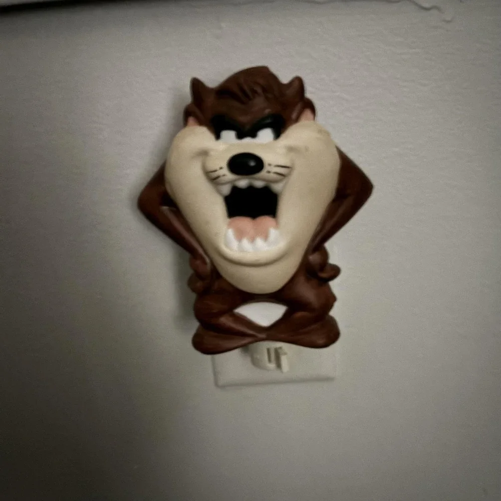 Warner Bros Looney Tunes Taz Night Light Plug In Brown Bathroom Hallway Kids VTG